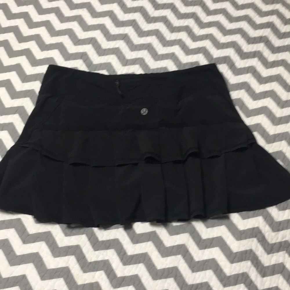 Lululemon Black Ruffle Skort 6